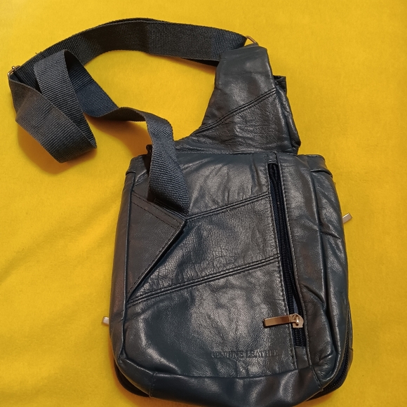 Buxton Soft Leather Crossbody Satchel Slingback Purse Baltic Blue - Picture 7 of 7